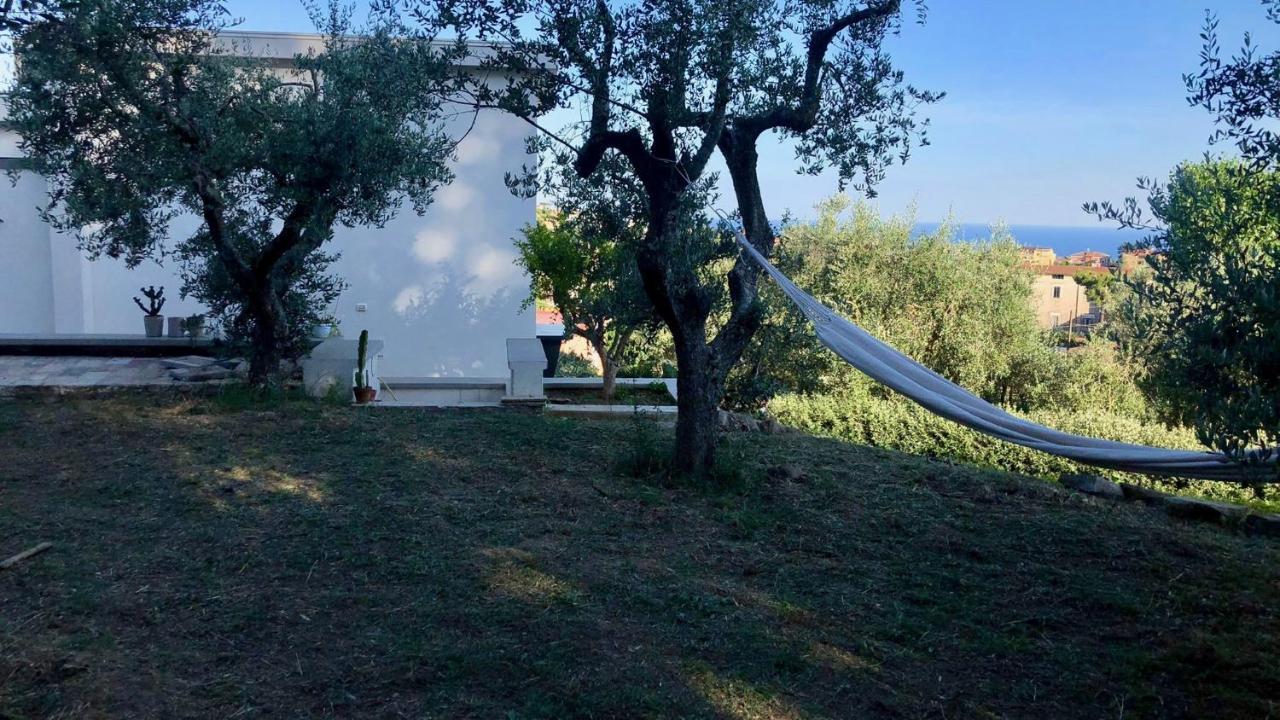 مبيت وإفطار SantʼAgata sui Due Golfi Nostos Casale المظهر الخارجي الصورة