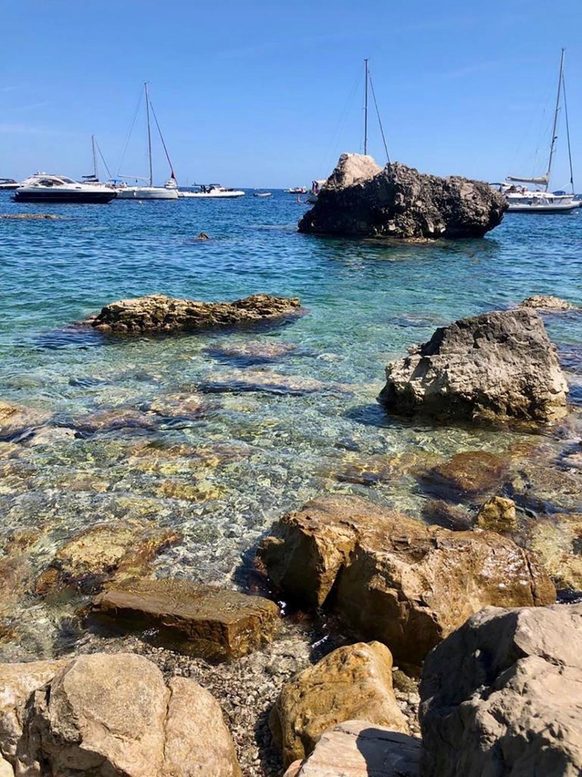 مبيت وإفطار SantʼAgata sui Due Golfi Nostos Casale المظهر الخارجي الصورة